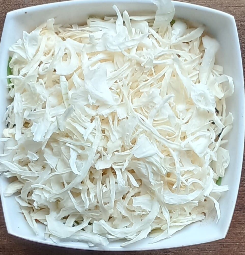 Premium Dehydrated White Onion Flakes for Food Industry and Bulk Export
